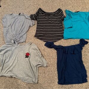 5 Juniors size medium short sleeve tops (Dark blue is Aeropostale)